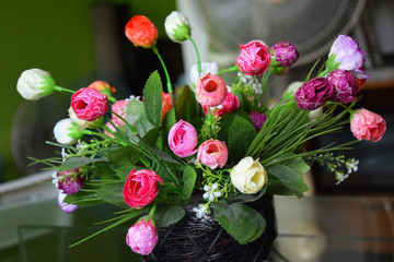 Decoration artificial flowers arrangement