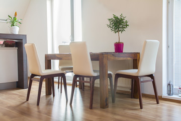 contemporary kitchen table and chairs