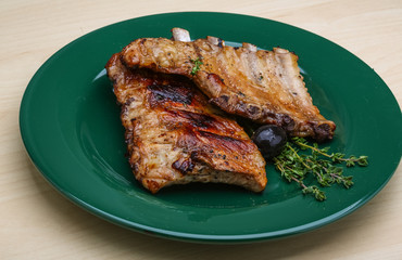 Roasted pork ribs