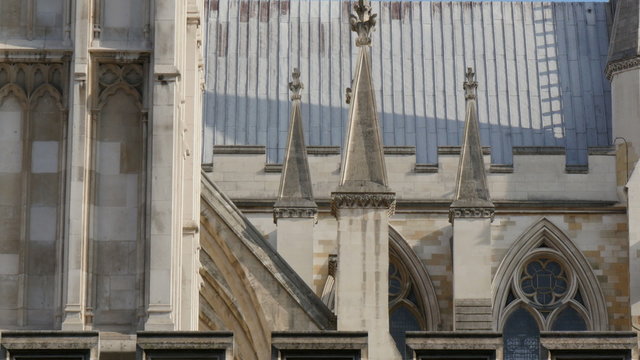 One of the many windows of the Westminsters Abbey church. With the sculptures from the windows and the wall
