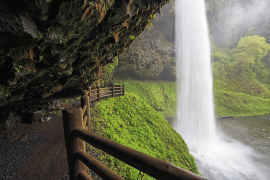 USA, Oregon, Silver Falls State Park, South Falls