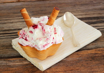 Gelato yogurt e frutti di bosco