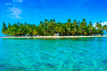 Fototapeta na wymiar Paradise Tropical Island