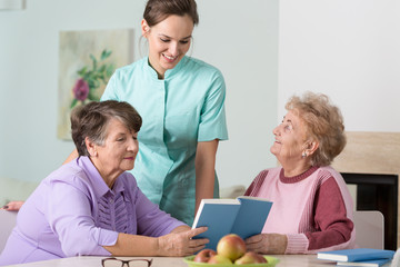 Fototapeta premium Reading the book