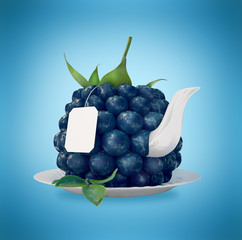 Blueberries tea cup