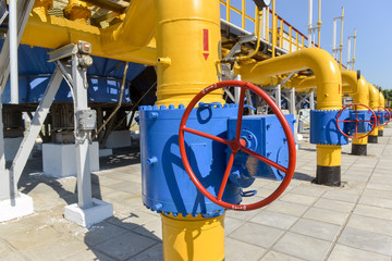 Gas compressor station