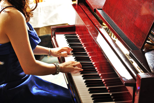 グランドピアノ の画像 169 997 件の Stock 写真 ベクターおよびビデオ Adobe Stock