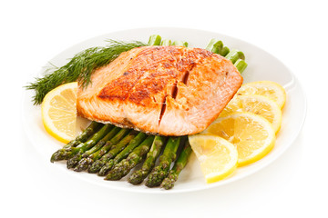 Grilled salmon and asparagus 