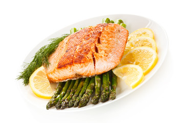 Grilled salmon and asparagus 
