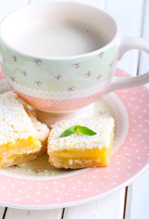 Tangy lemon squaresffee