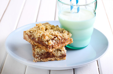 Chocolate and caramel oat bars