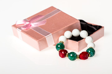 natural stone beads bracelet with pink gift-box