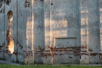 wall of the destroyed church 6