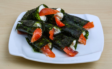 Roll with salmon and cheese