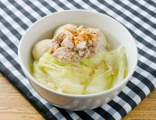 Lettuce Soup with Minced Pork and Meat Ball