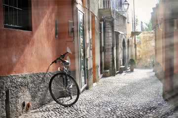 Bicycle on the narrow street of Bellagio town at the famous Ital