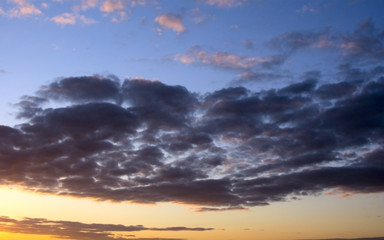 Fototapeta premium colorful dramatic sky and clouds at sunset