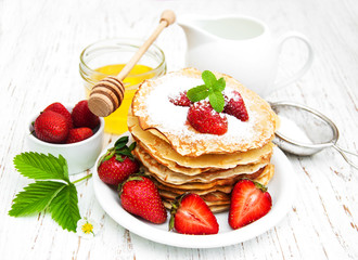 Pancakes with strawberries