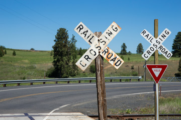 Railroad crossing sign
