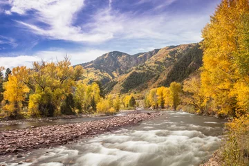Zelfklevend Fotobehang Fall colors on the Roaring Fork River © pabrady63