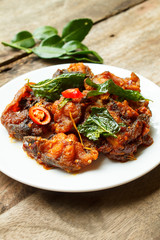 Phad Phed Pla Duk Thod Krob (Stir fried Deep fried Catfish with