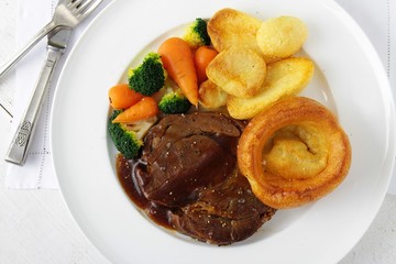 traditional roast beef dinner