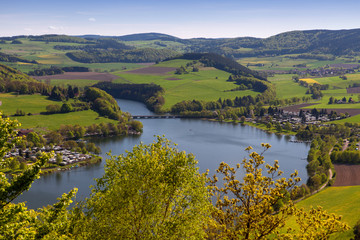 Fototapeta na wymiar Heringhausen und Stormbruch am Diemelsee