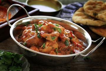 chicken balti curry meal