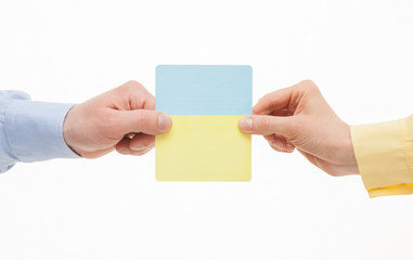 Obraz premium Business people holding colorful paper cards