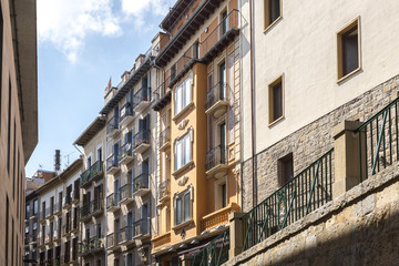 Fototapeta na wymiar Santo Domingo street, historical Quarter of Pamplona (Spain)