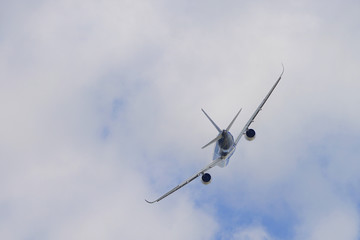 Gros avion de ligne