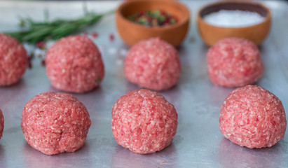 Cooking meatballs