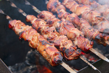 The shish kebab on skewers