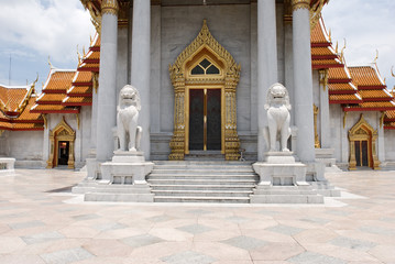 Fototapeta premium Marble temple in Bangkok