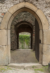 Stary zamkowy portal 
