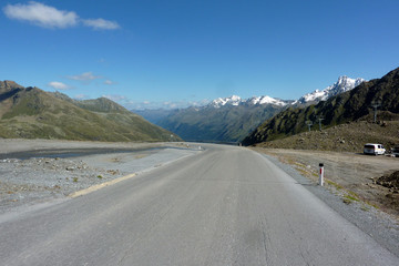 Straße ins Kaunertal