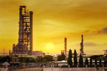 Landscape of oil refinery industry