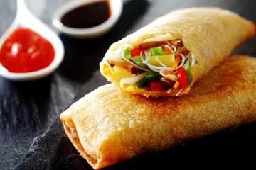 Crispy vegetable spring rolls