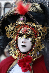Fototapeta na wymiar Venice Carnival Mask - red and black man mask