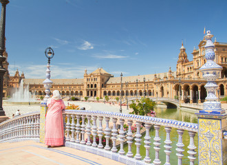 Naklejka premium bridge on plaza de espana sevilla