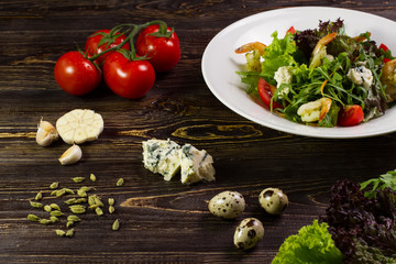 Healthy salad with shrimps.