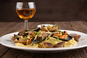 Spaghetti with clams mussels and clams