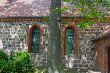 Die Feldsteinkirche von Schönerlinde (Brandenburg bei Berlin)