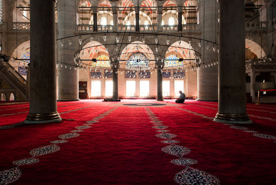 Preghiera in moschea