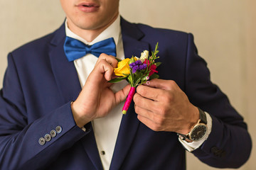 groom's boutonniere