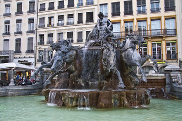 Lione, Fontana di Bartholdi, Place des Terreaux