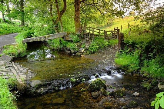 Clam Bridge, Wycoller, England