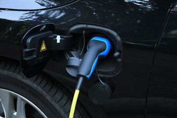 Hybrid car recharge