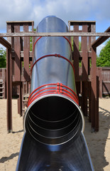 Metallrohr Spielplatz Rutsche