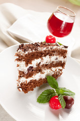 Fetta di torta foresta nera